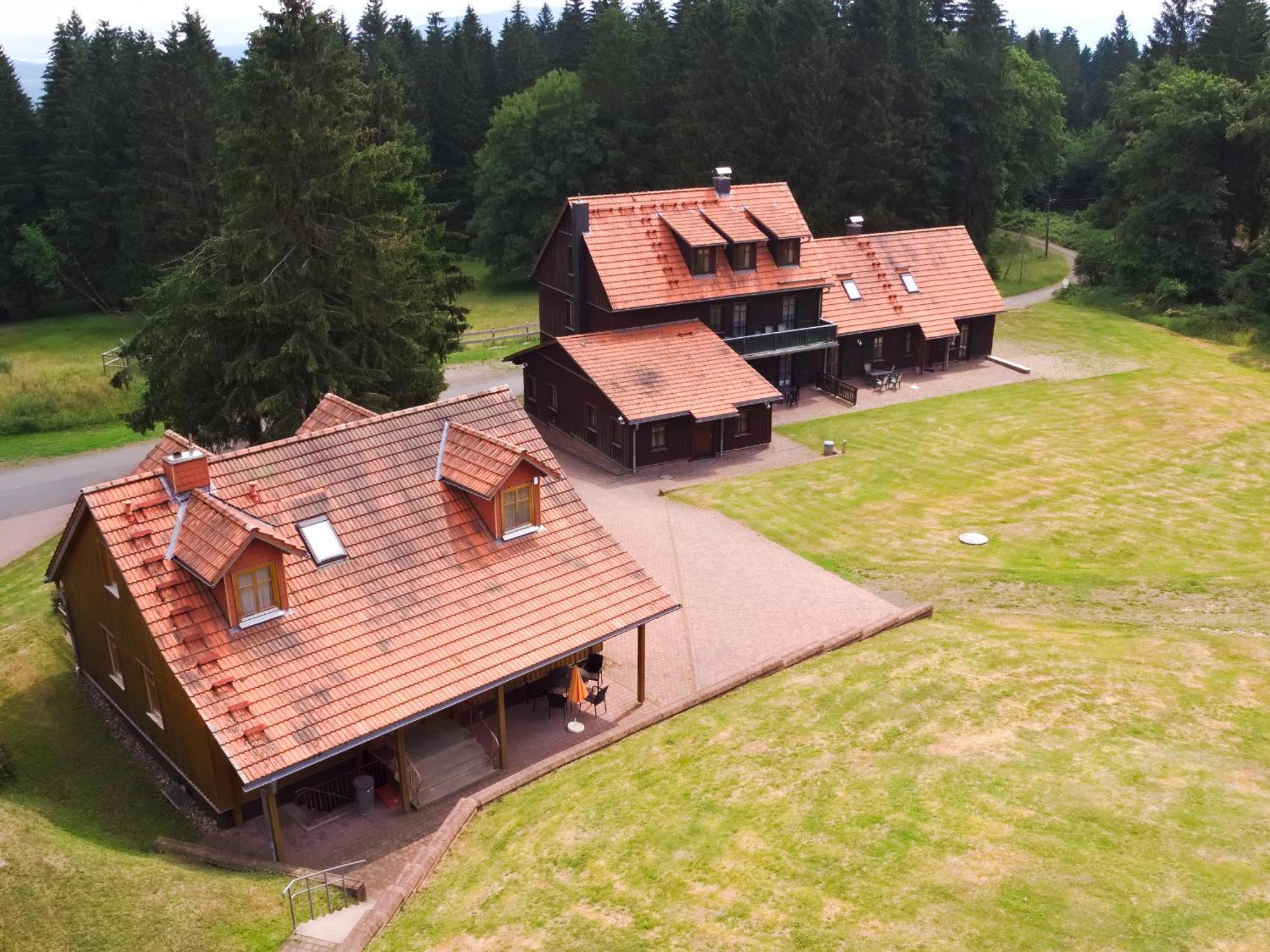 Hotel Und Berggasthof Spiessberghaus Friedrichroda Exterior foto