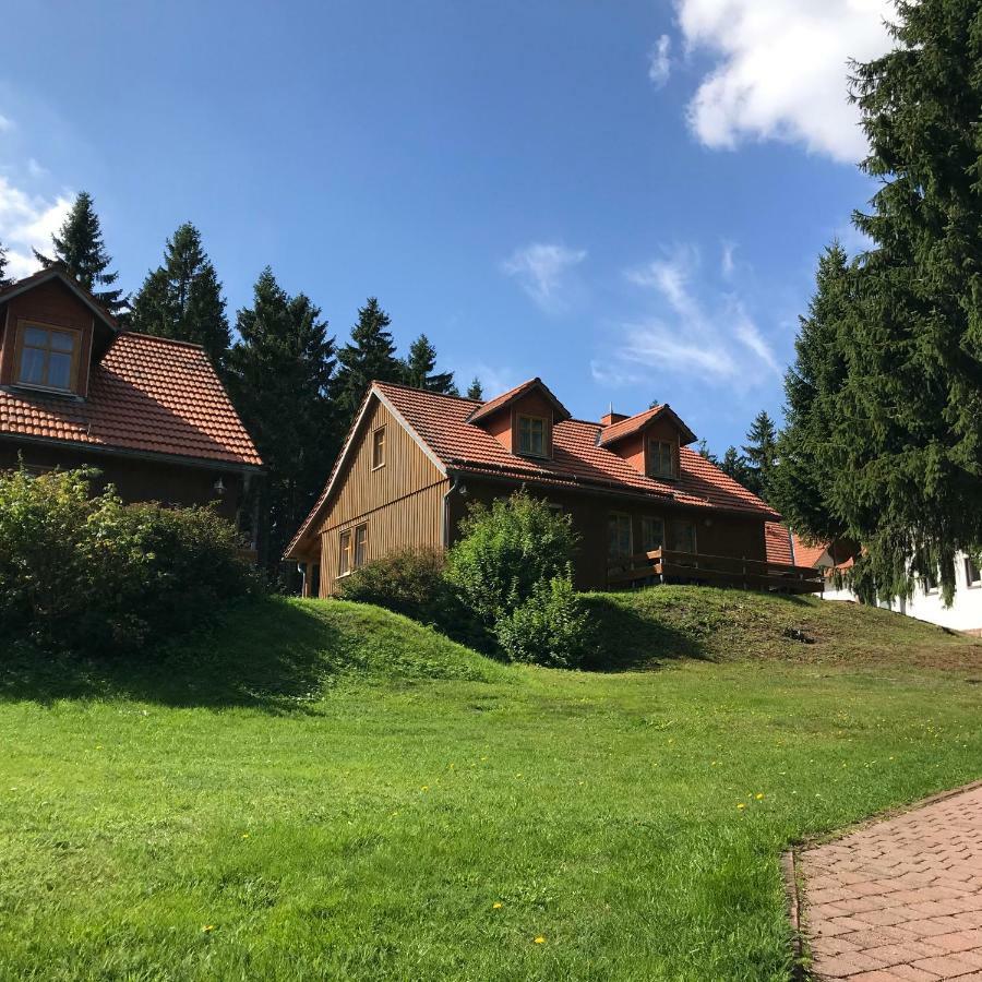 Hotel Und Berggasthof Spiessberghaus Friedrichroda Exterior foto